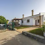 Casa La Raya * コニル・デ・ラ・フロンテラ